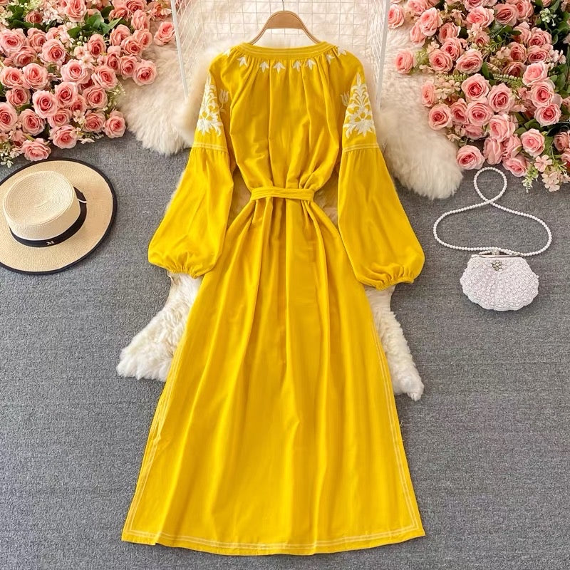 Ethnic style travel and vacation embroidery round neck lantern sleeve long skirt bohemian retro loose big swing dress female