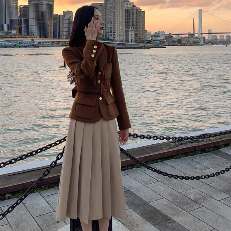 Hong Kong style suit for women, retro chic, foreign style celebrity, small fragrant street style, winter suit jacket, pleated skirt, two-piece set