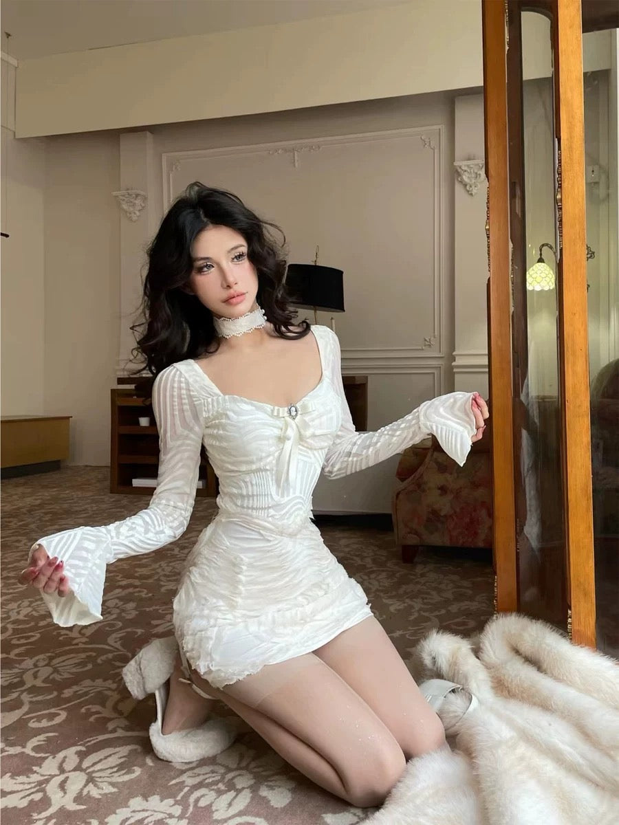 Dust Deng Deng French white dress women's high-end 2023 winter new design skirt princess dress