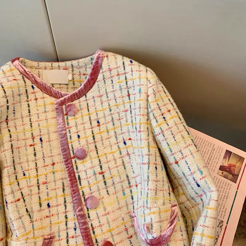 Xiaoxiangfeng colorful plaid braided short coat for women autumn and winter 2023 new Korean version slimming temperament gentle style top