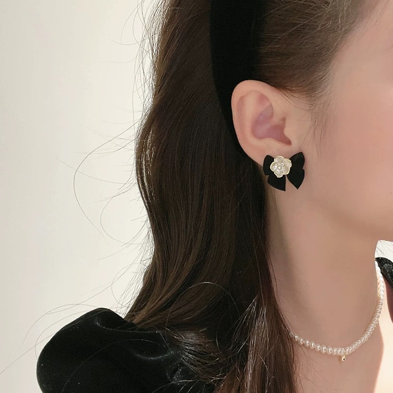 925 silver needle niche French camellia earrings temperament velvet bow earrings women's autumn and winter high-end earrings