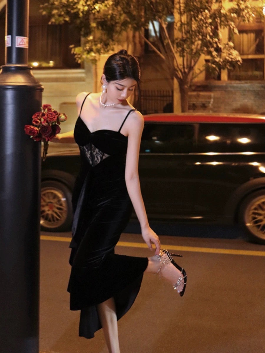 Thirteen and Little French suspender dress women's summer velvet stitching lace black waist temperament long skirt
