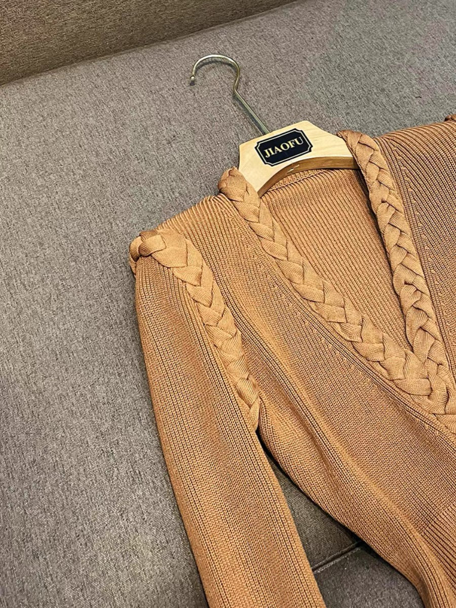 European and American apricot handmade twist collar three-dimensional shoulder cotton hip-covering long-sleeved knitted autumn dress cross-border (B7914)