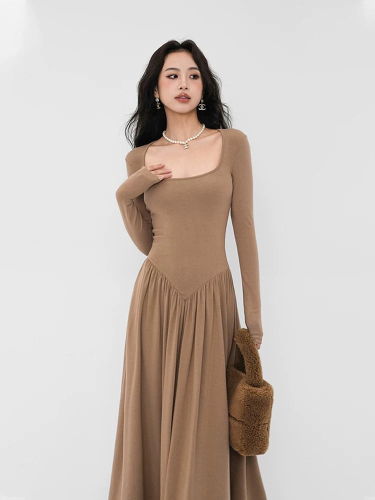 European and American slim-fitting dress for women in spring, autumn a Lee Nhi Boutique European and American slim-fitting dress for women in spring, autumn a Lee Nhi Boutique