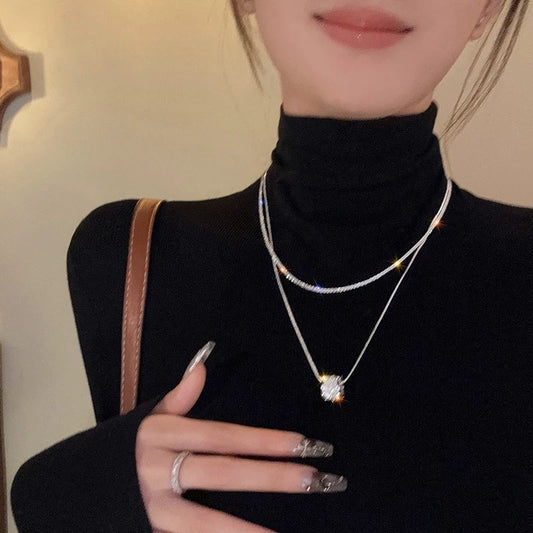 Double layer stacked metal necklace for women 2023 new niche light luxury high-end clavicle chain temperament sweater chain neck chain