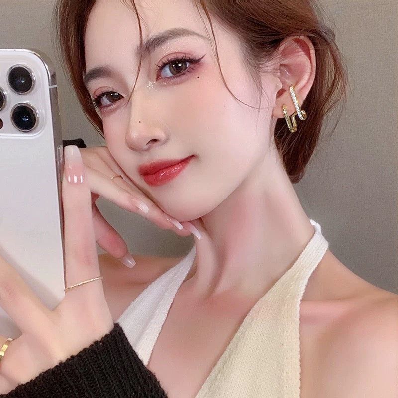 925 silver needle light luxury high-end diamond earrings 2023 new trendy Korean temperament internet celebrity earrings earrings for women