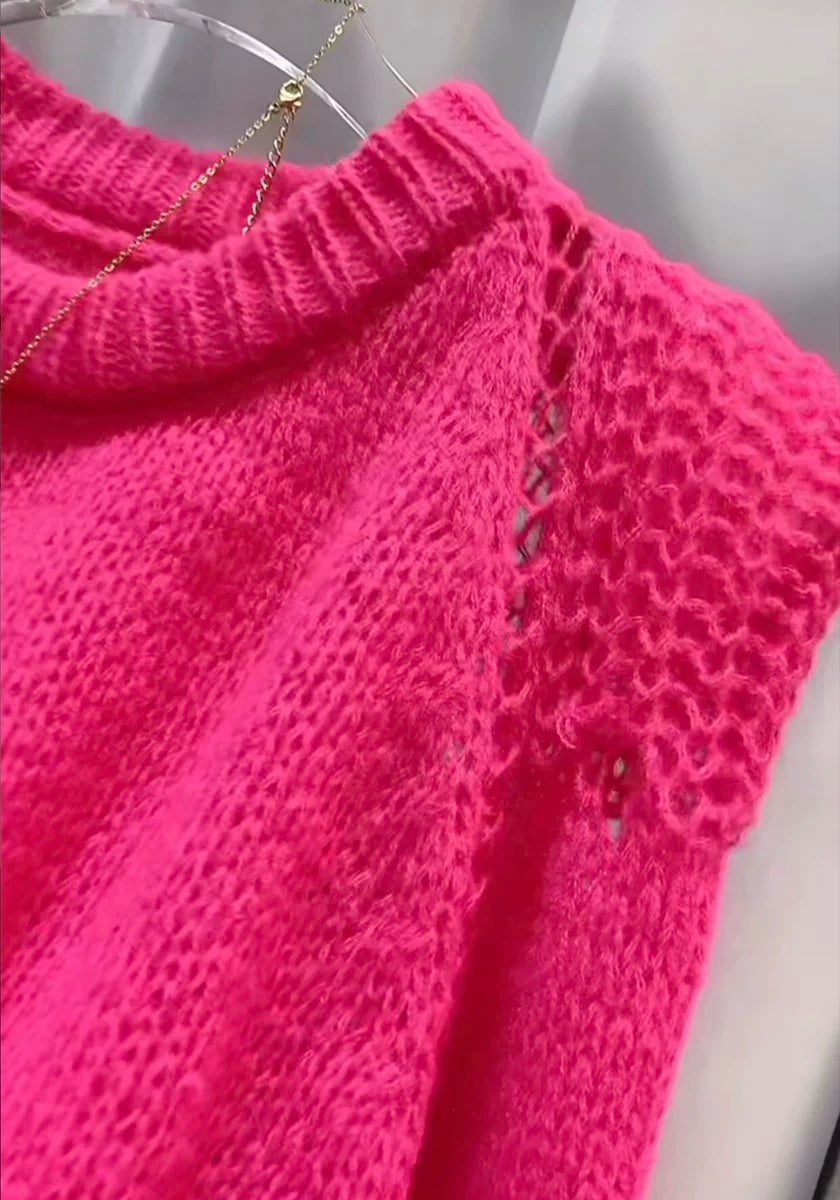Lazy wind dragon fruit color sweater women's autumn and winter new loose hole shoulder pad short pullover sweater top fashion T9395