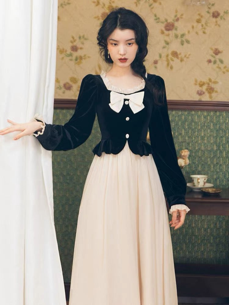 2022 Autumn and Winter New Fashionable French Retro Black Velvet Splicing Mesh Fake Two-piece Waist Dress for Women