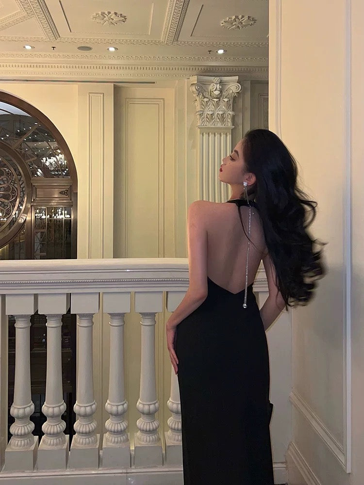 Godfrey sexy black halterneck dress for women 2023 new pure lust temperament backless slit slim long skirt