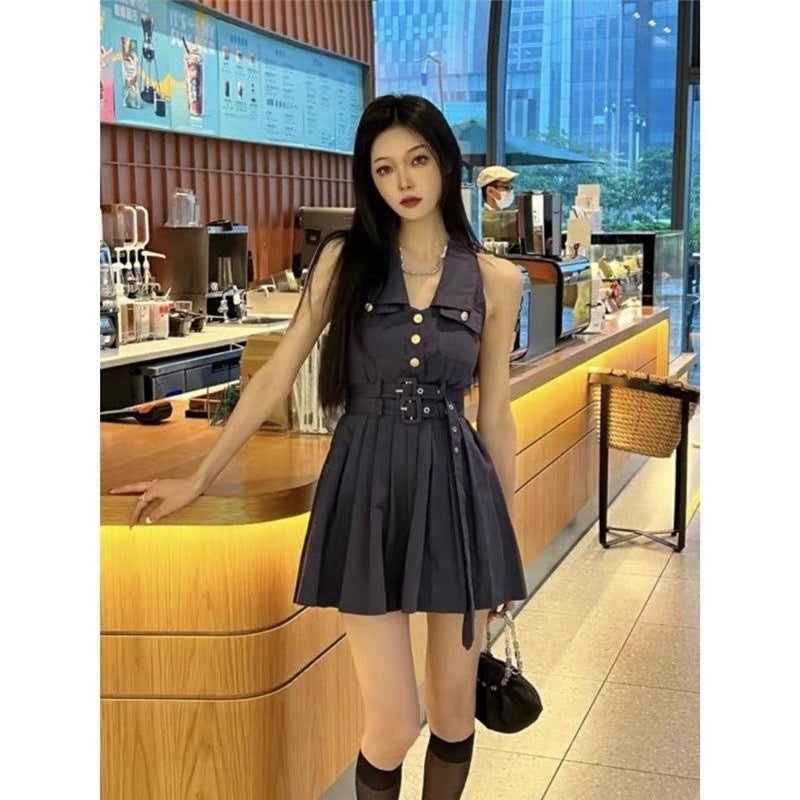 Khaki retro tooling waistline slim short denim pleated dress hot girl Lee Nhi Boutique Khaki retro tooling waistline slim short denim pleated dress hot girl Lee Nhi Boutique