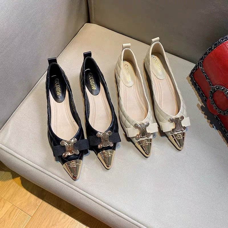 Pointed toe soft bottom single ladle women 2023 spring and autumn new fashion metal buckle soft leather comfortable shallow mouth flat bottom ladle for pregnant women