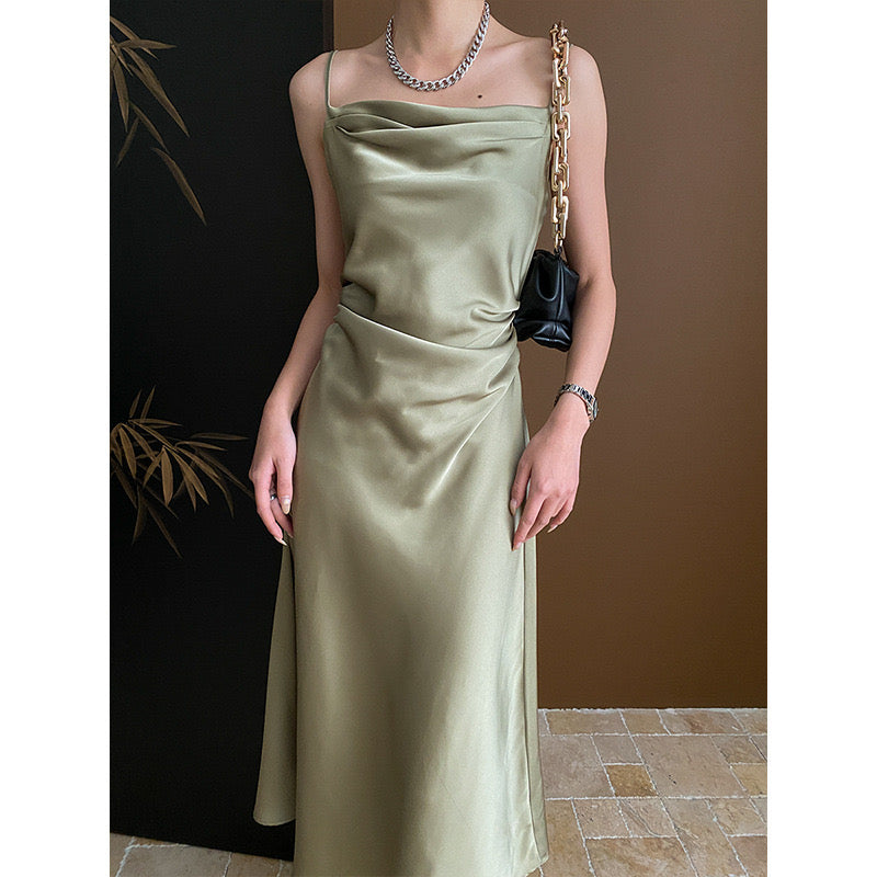 Sinan French light luxury high-end satin waist slimming suspender dress 2024 early spring new SN4097