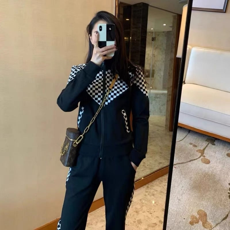 Sports suit for women spring and autumn 2023 new trendy fashionable street casual fashion age-reducing plaid sweatshirt two-piece set