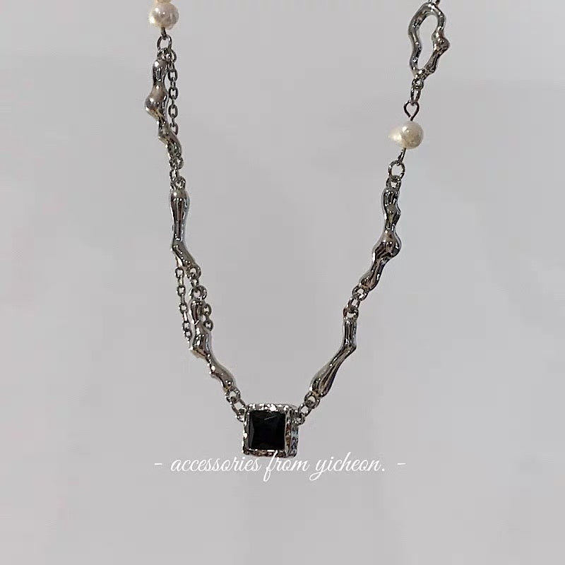 YIcheon Irregular Pearl Square Pendant Black Personality Chain Stitching Tassel Necklace C42