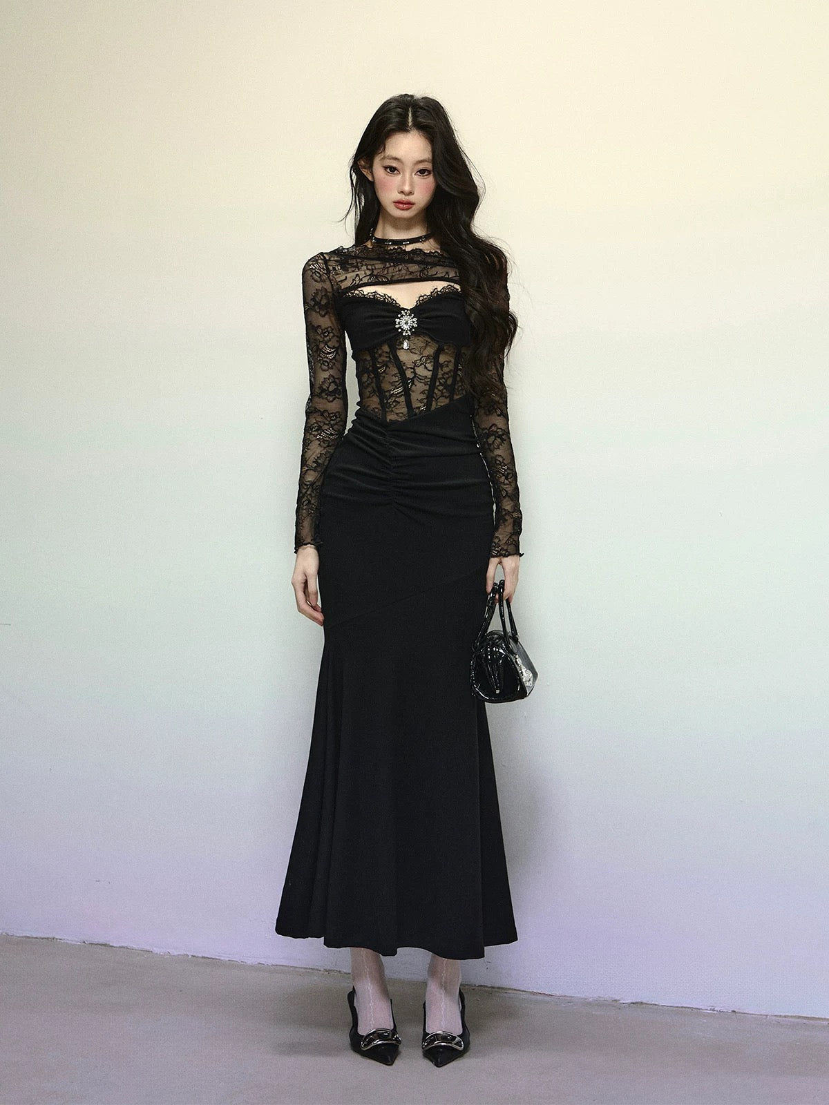 Shaoyeyan Ancient Black Mamba High-grade French annual party dress female autumn and winter lace hip dress long skirt