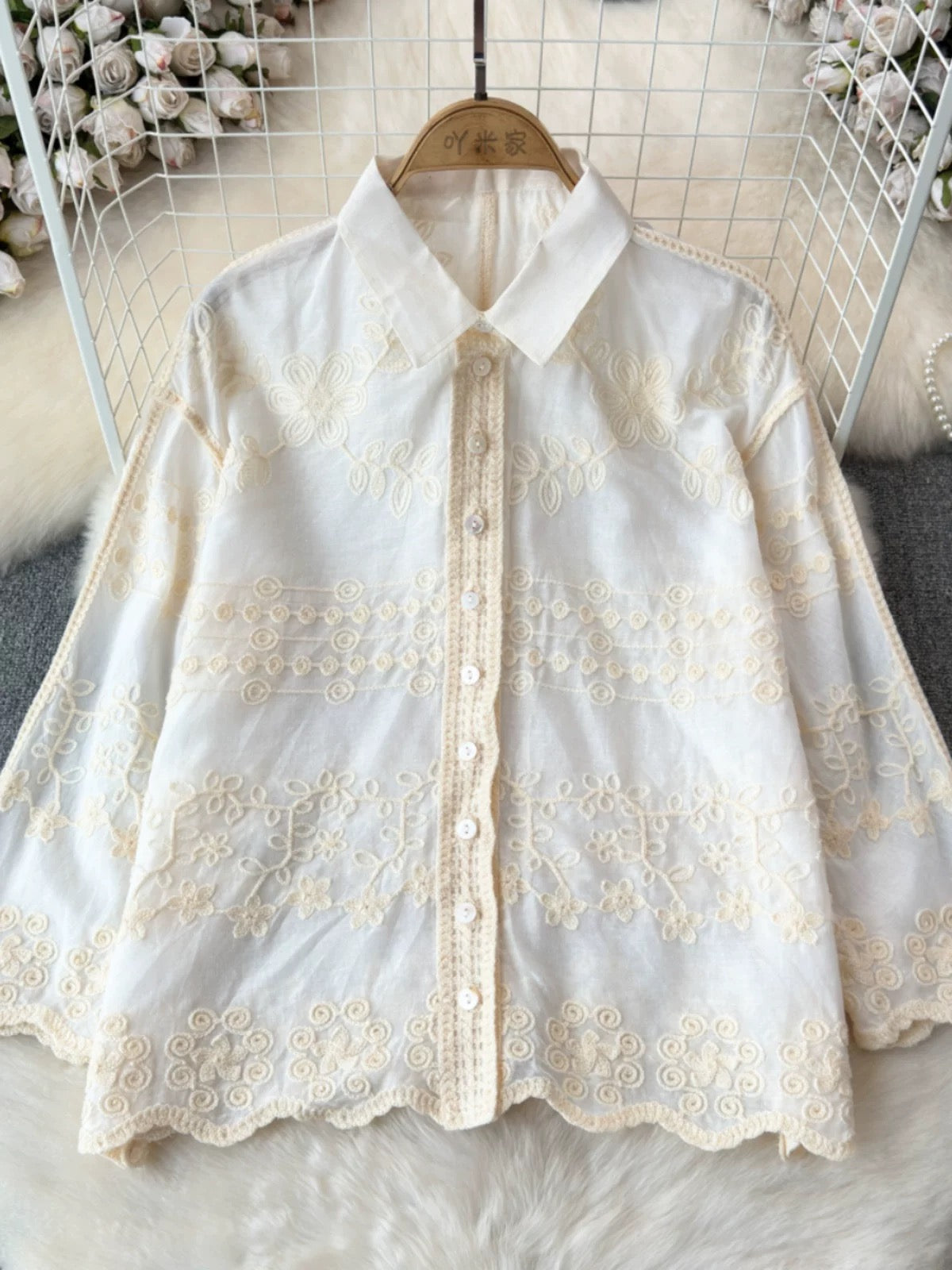 Artistic embroidery long-sleeved shirt 2024 spring and autumn Korean version loose casual Polo collar loose irregular top