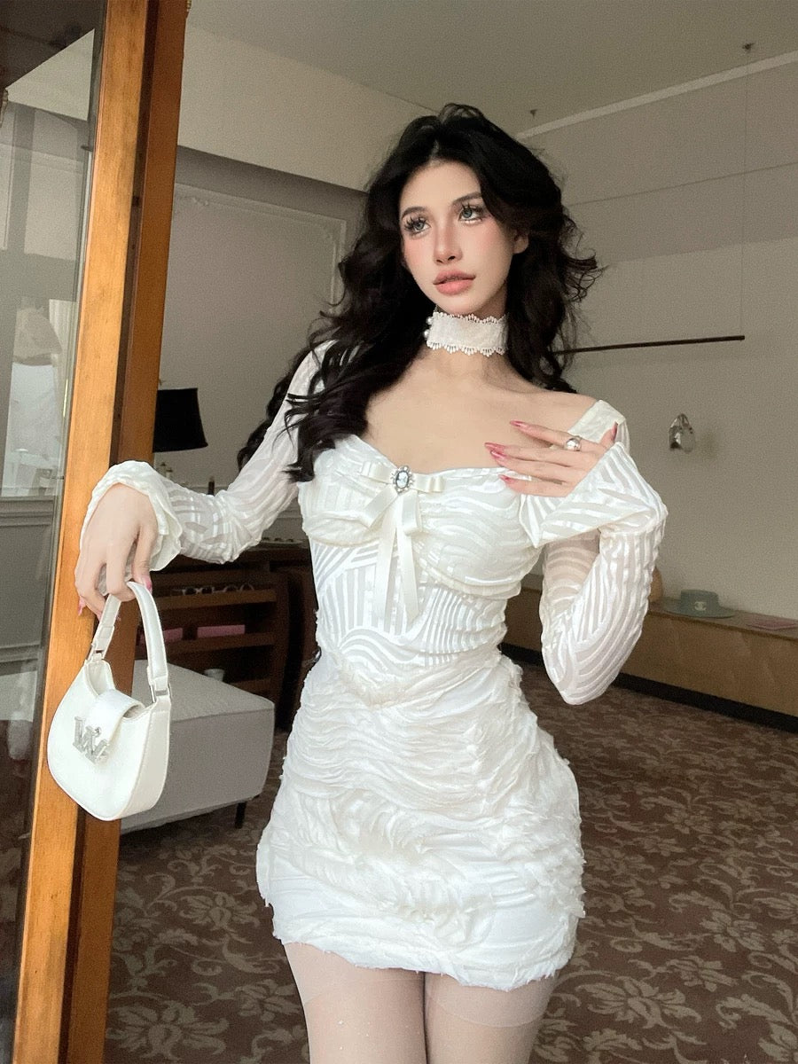 Dust Deng Deng French white dress women's high-end 2023 winter new des Lee Nhi Boutique Dust Deng Deng French white dress women's high-end 2023 winter new des Lee Nhi Boutique