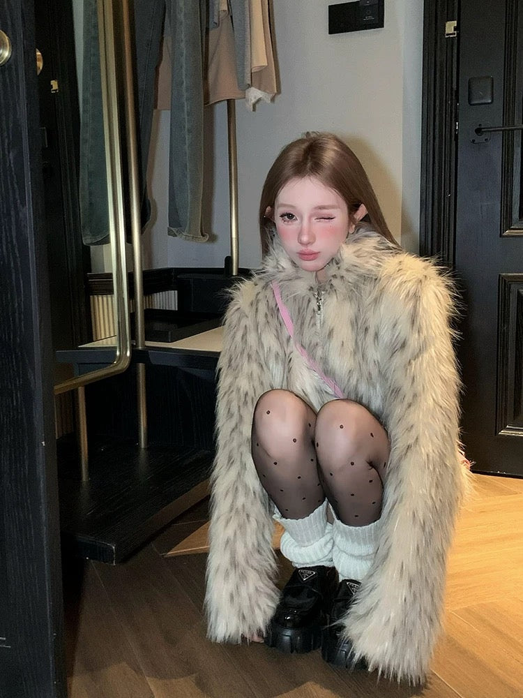 Mo Xinxin fur coat eco-friendly fox fur coat women's autumn and winter Lee Nhi Boutique Mo Xinxin fur coat eco-friendly fox fur coat women's autumn and winter Lee Nhi Boutique