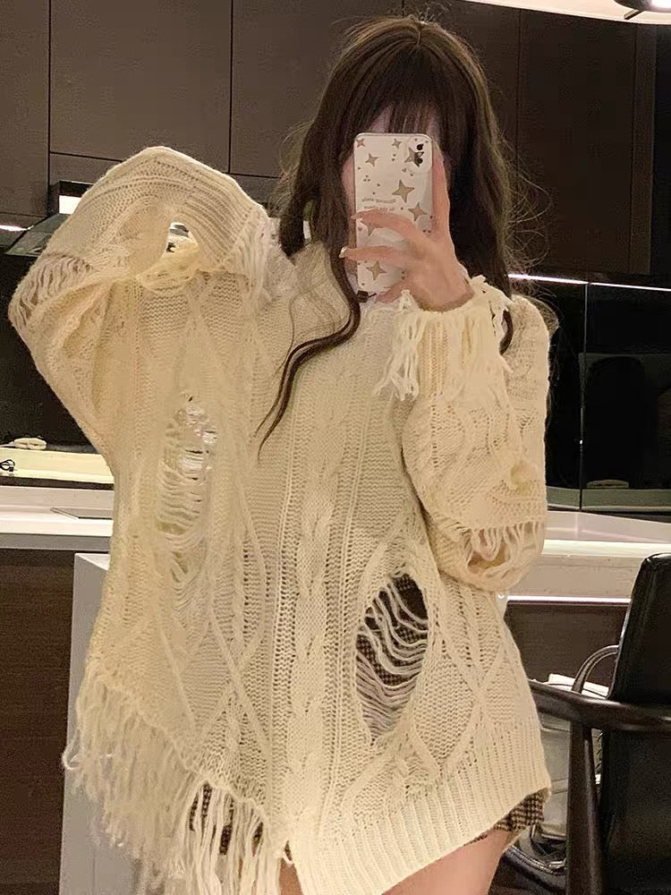 DOPS design niche American retro knitted hole tassel top women's raw edge  hot girl loose sweater (S0555)