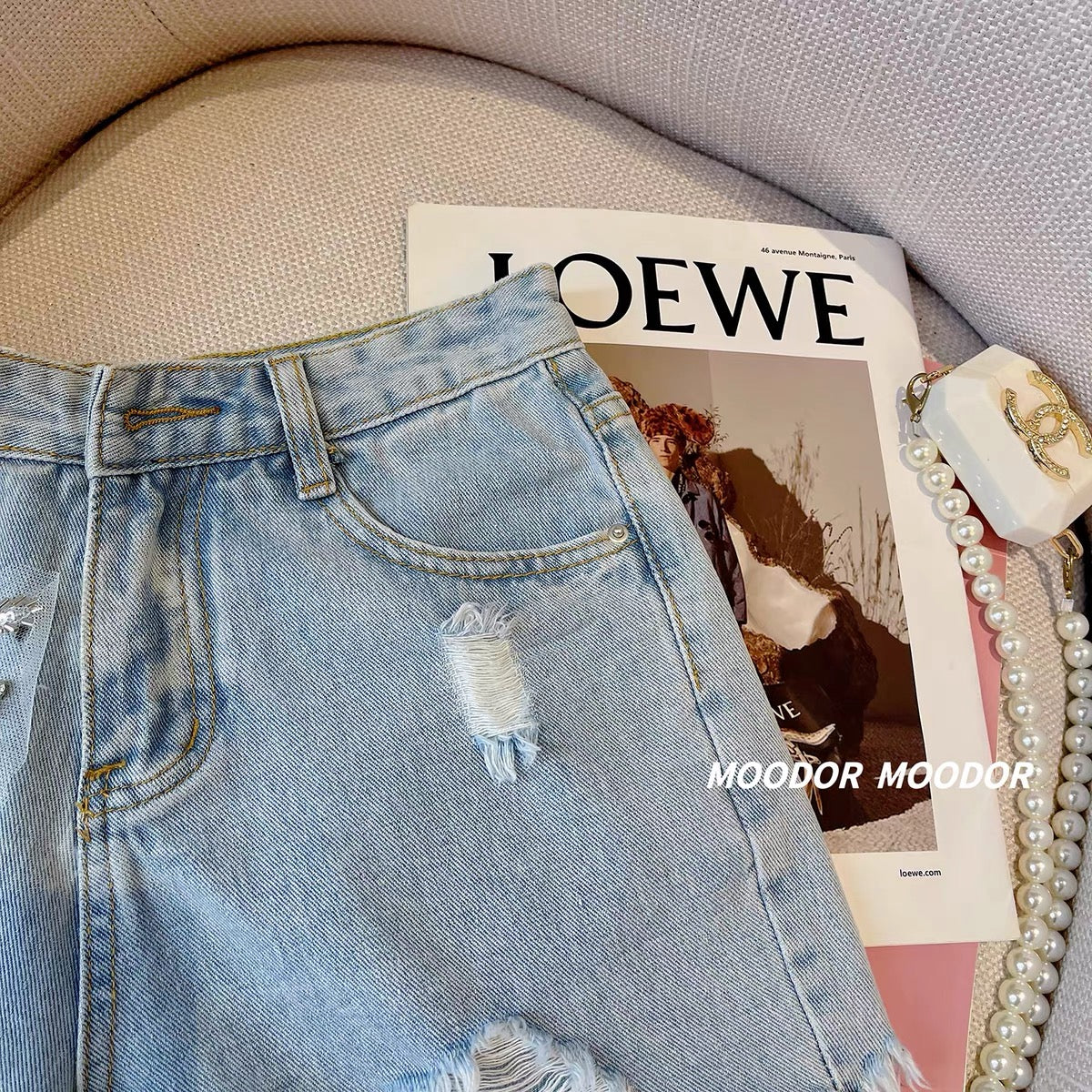 2023 new diamond-encrusted denim shorts women's summer thin loose high-waisted thin all-match a-line beaded hot pants tide