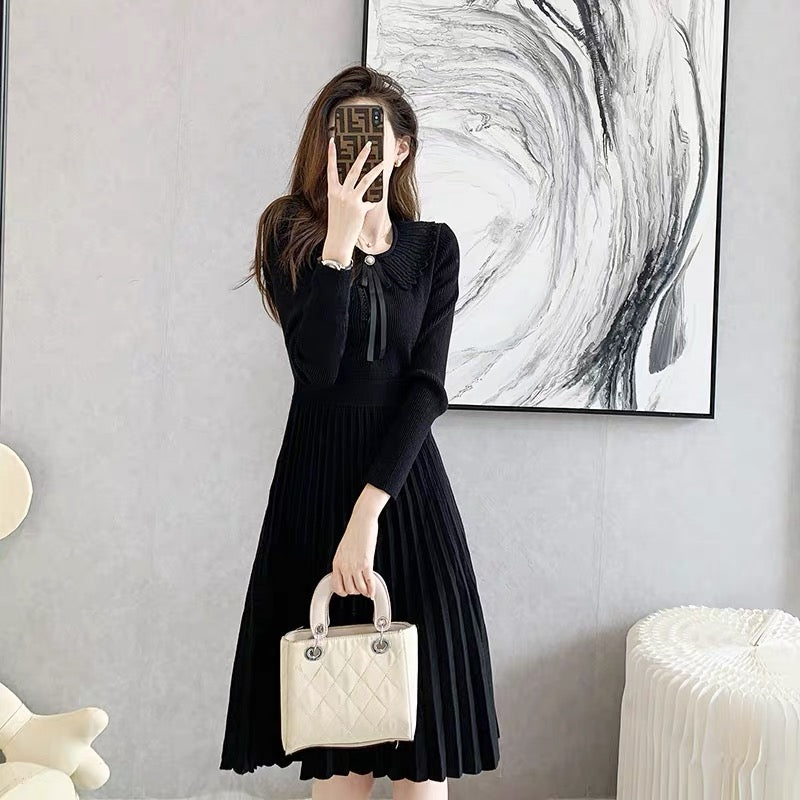 Hepburn little black dress 2023 spring new long-sleeved sweater skirt high-waisted A-line bottoming knitted dress for women autumn and winter (B8916)