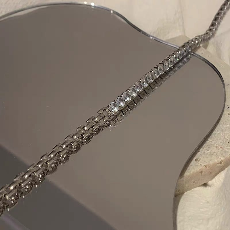 YIcheon Sphinx fashion light luxury good with Korean niche chain splicing short clavicle chain C12