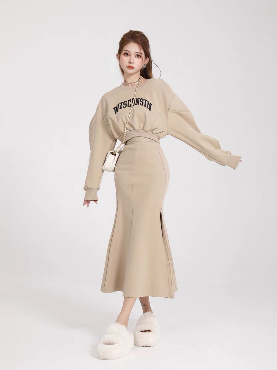 Xiao P Yi Zhan short sweatshirt suit skirt women's casual slit fishtail dress lively age-reducing long skirt two-piece set (S0943)
