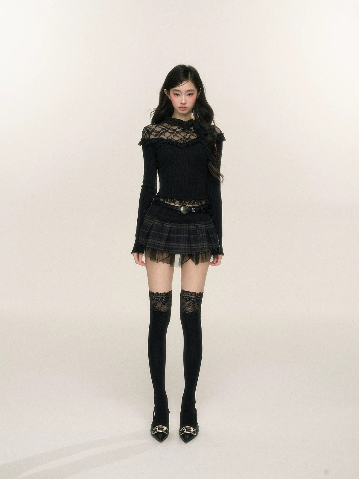 Shao Yeyan lace sniper fungus edge sweet and spicy stitching knitted sweater women's autumn and winter long sleeve hollow bottoming top