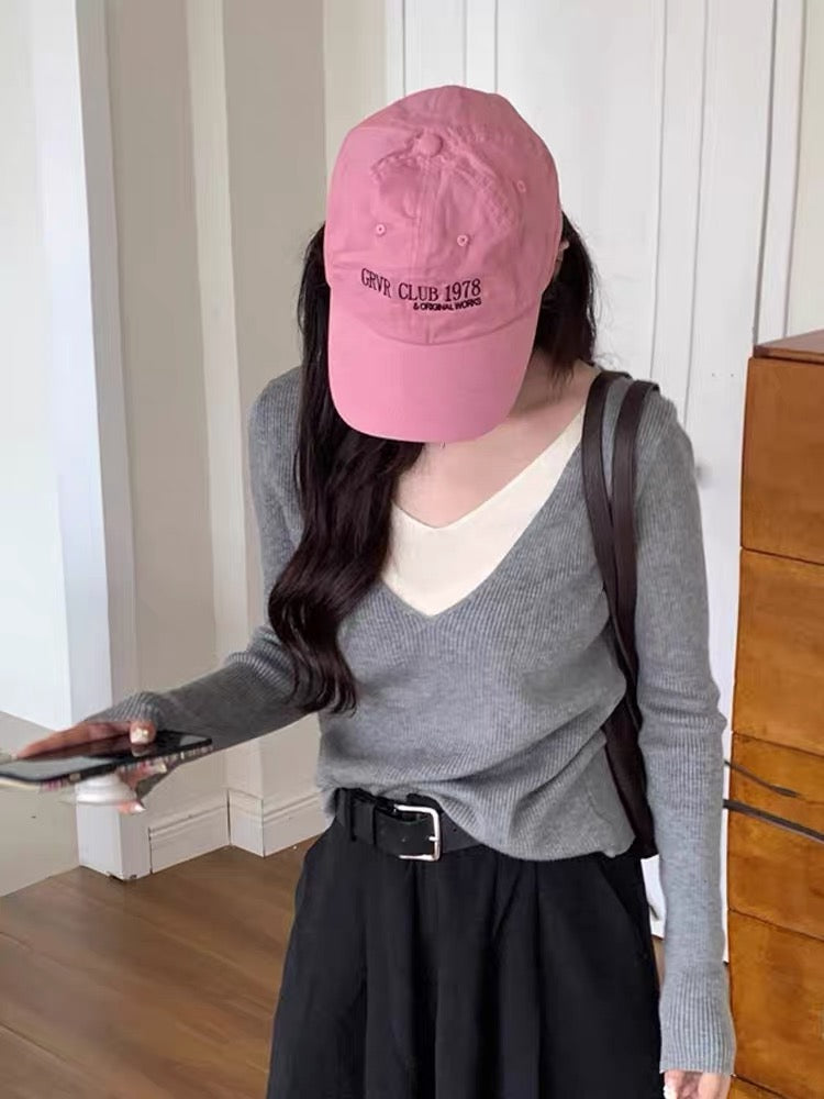 Designed V-neck fake two-piece patchwork sweater for women 2023 autumn and winter Korean slim-fitting casual top (D6662)