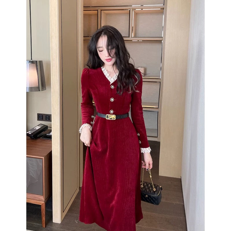 Xiaoxiangfeng New Year red velvet dress women's autumn and winter French natal mini dress long skirt engagement toast dress