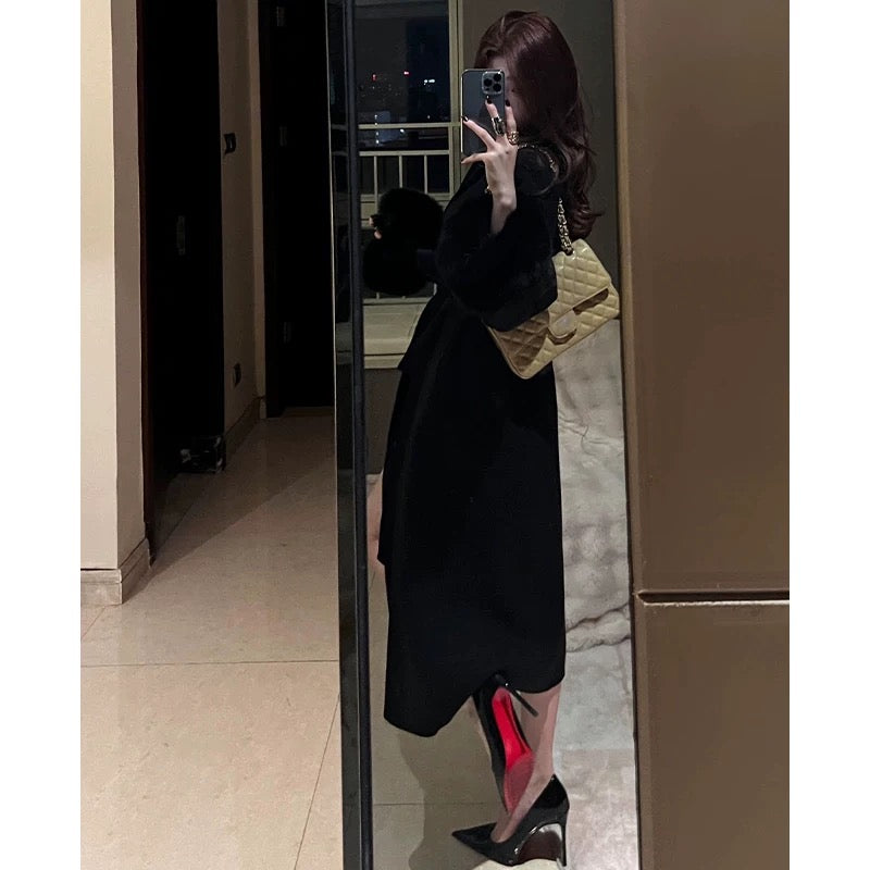 Audrey Hepburn-style black woolen coat, elegant, high-end and super good-looking, waist-cinched suit-style mid-length woolen coat for winter