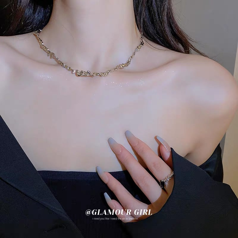 Irregular wrinkled twisted necklace Korean new fashion niche design sense necklace ins cold style necklace female