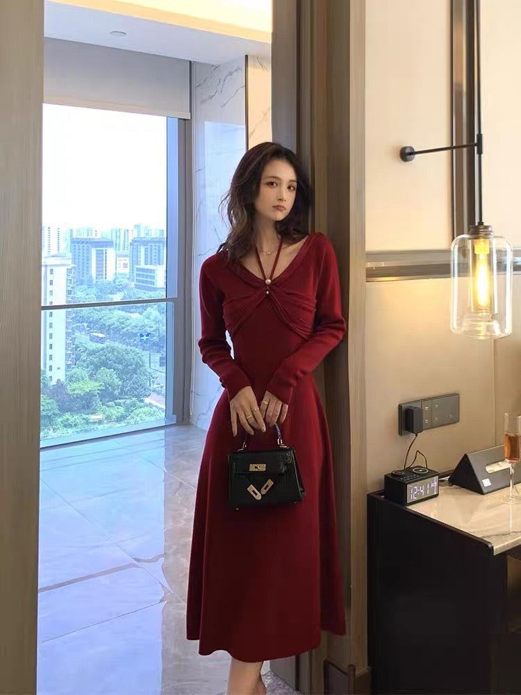 Lin Yaner Red Halter Neck Knitted Dress Women's Autumn Clothing 2023 New High Waist Engagement Temperament Sweater Skirt (D187)