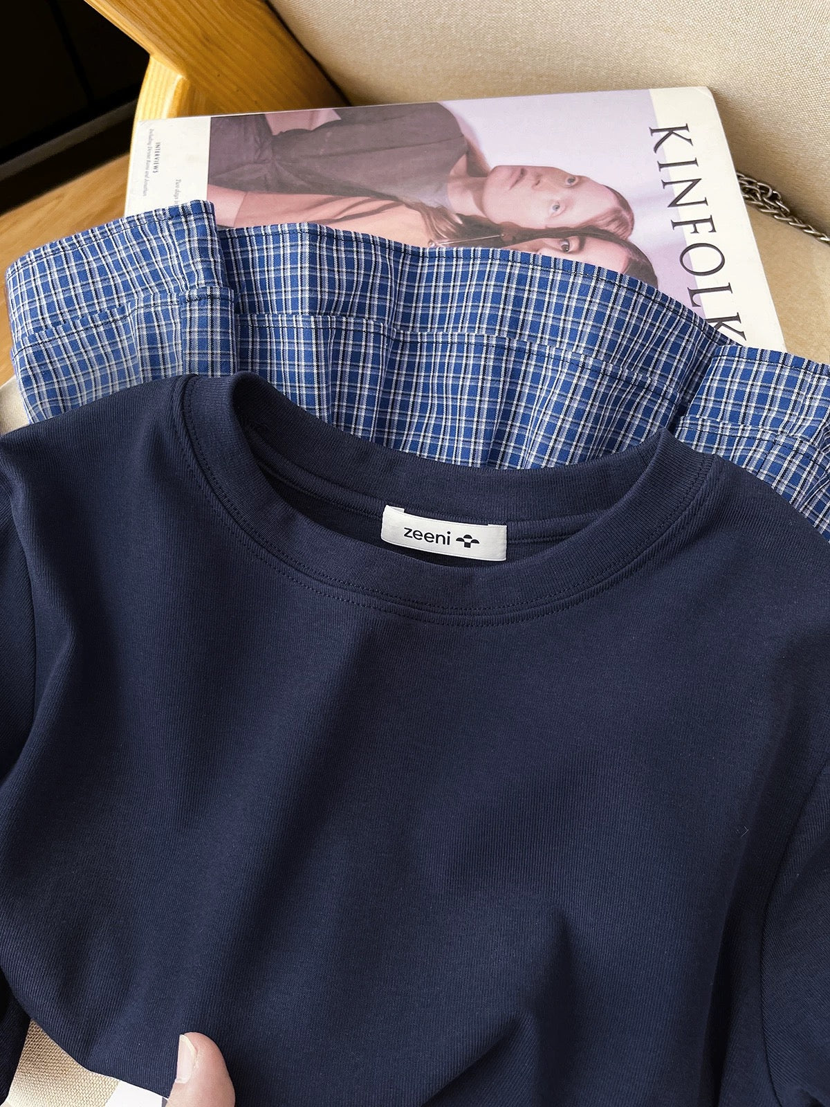 Keep it for yourself! Slim fit plaid stitching navy blue long-sleeved bottoming shirt T-shirt top