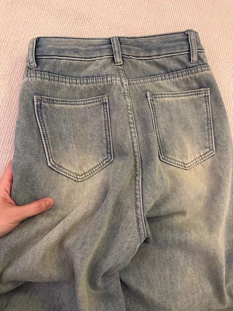 Recommended for self-retention! Zero sense of restraint! Plush and thickened design straight jeans for women in autumn and winter, large size for fat girls
