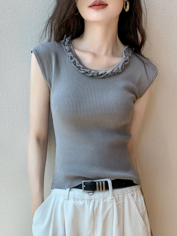 French style lace round neck waistcoat sleeveless sweater for women 2025 spring new solid color high-end tops
