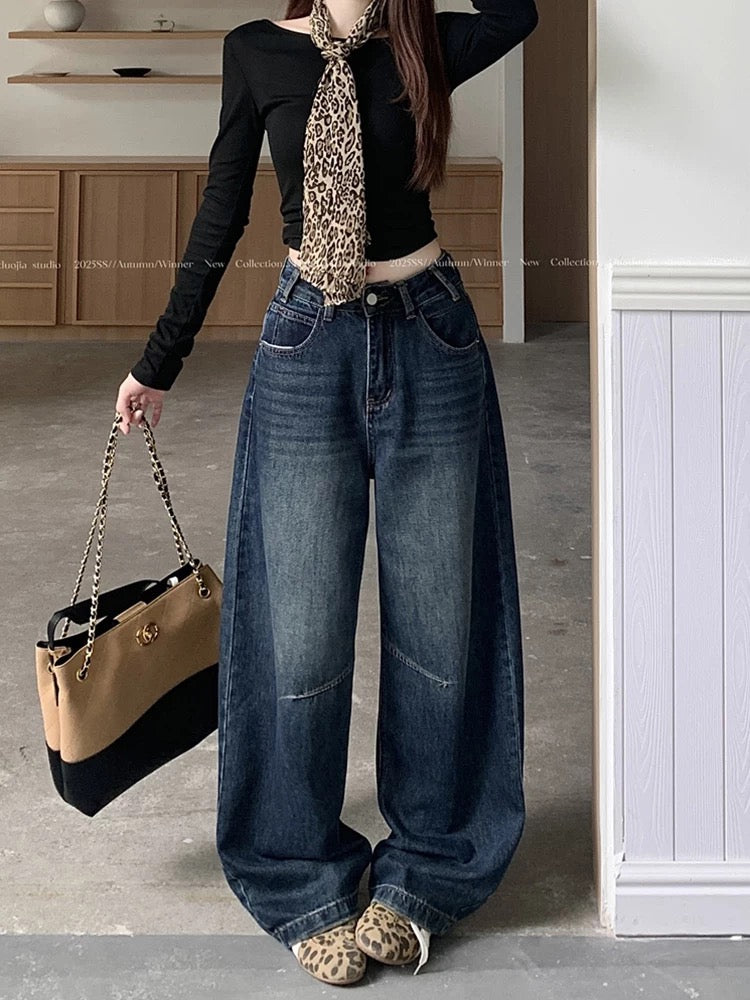 American retro washed wide-leg jeans, 2025 autumn new style, high-waisted, loose, straight leg, chic.