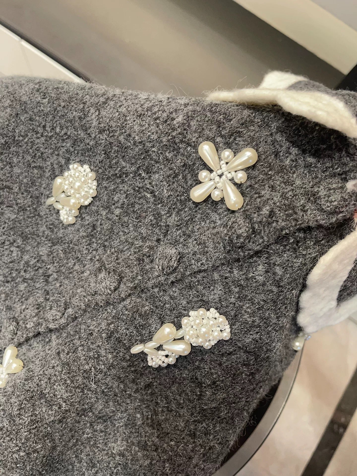 JULY START Shenzhen European Style ~ Heavy-duty beaded Peter Pan collar youthful long-sleeved knitted cardigan sweater coat
