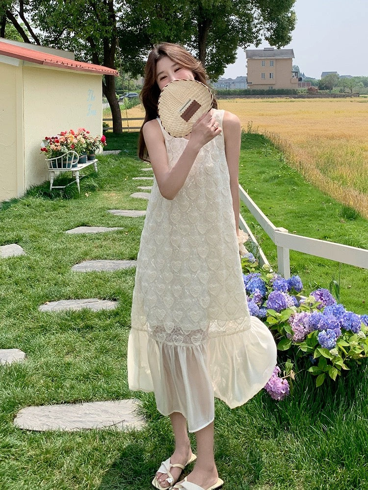 Off-white sleeveless vest dress for women summer 2024 new French romantic gentle style stunning fishtail skirt