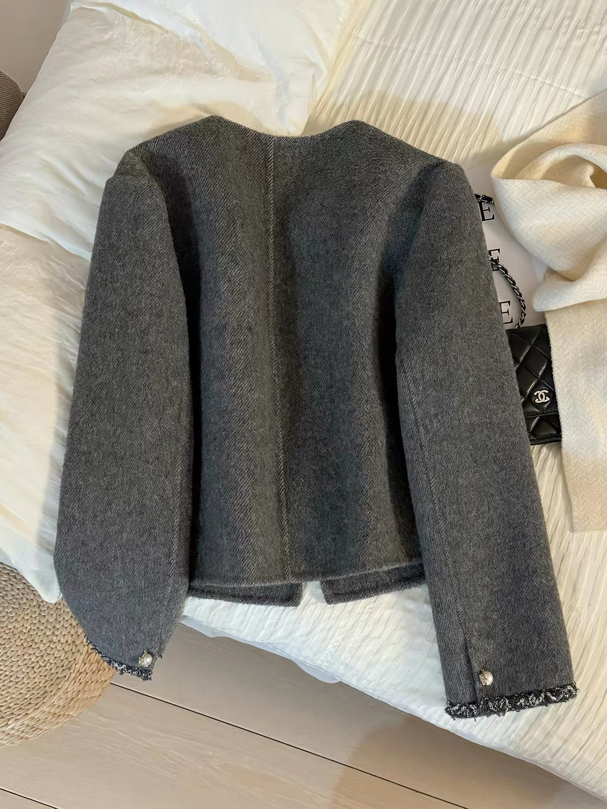 Women's Grey French-Style Chic Double-Faced Cashmere Coat – 2026 Autumn/Winter New Arrival: Short "-Style" Jacket with Pearl Buttons