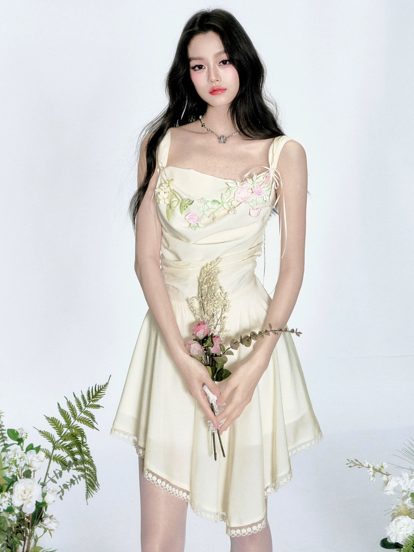 【4/23new】Fragile Store·Honey Whispering Tulle Heavy Embroidery Holiday Style Goose Yellow Swing Collar Dress