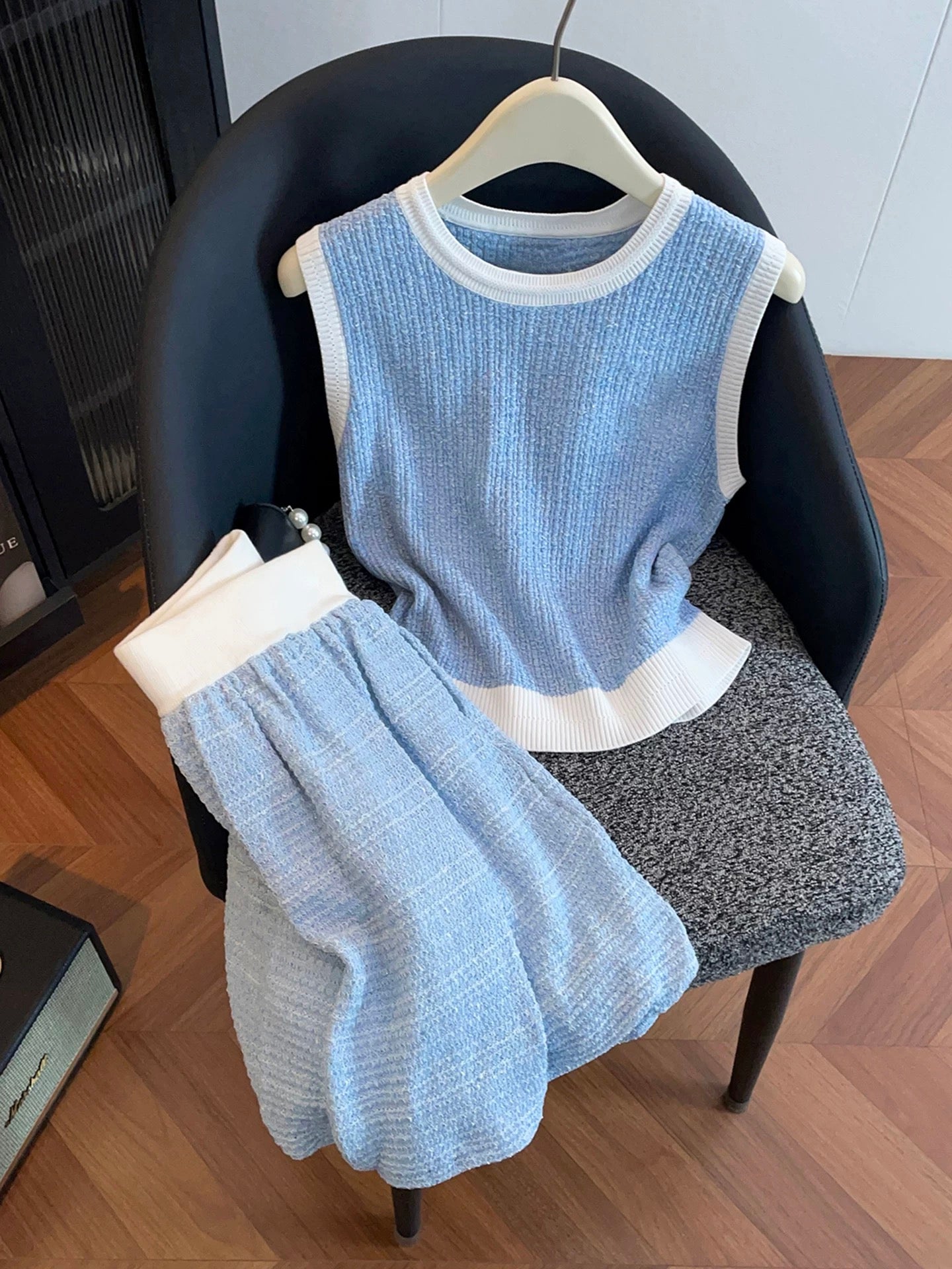 Shenzhen Nanyou High-End Women's Clothing 2026 Spring/Summer Casual Versatile Embroidered Knit Vest Top + Skirt Set