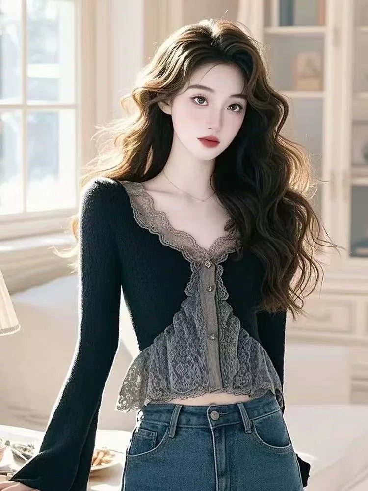 Gray high-grade lace design long-sleeved sweater for women in spring, niche, unique, short, beautiful and good-looking tops