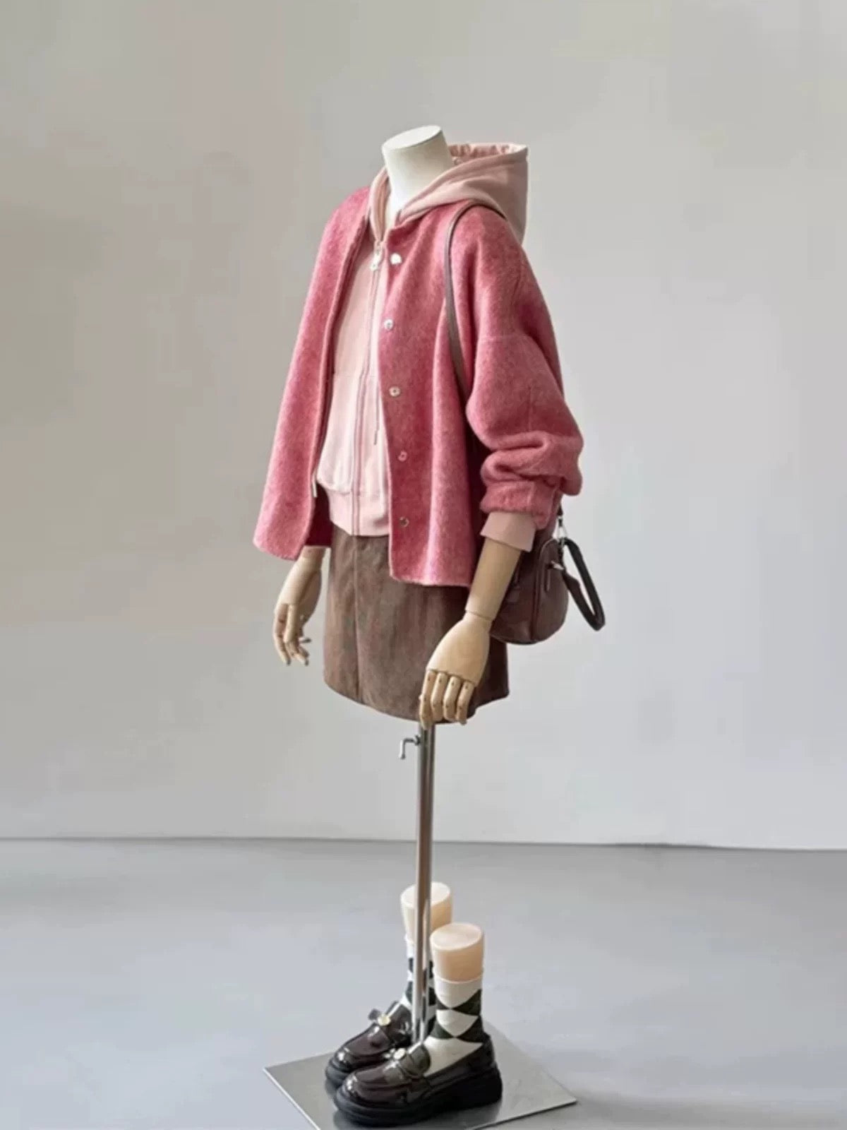 Plus size women's clothing this year's popular hot style autumn and winter super beautiful pink double-sided hand-sewn short plush coat women's trend