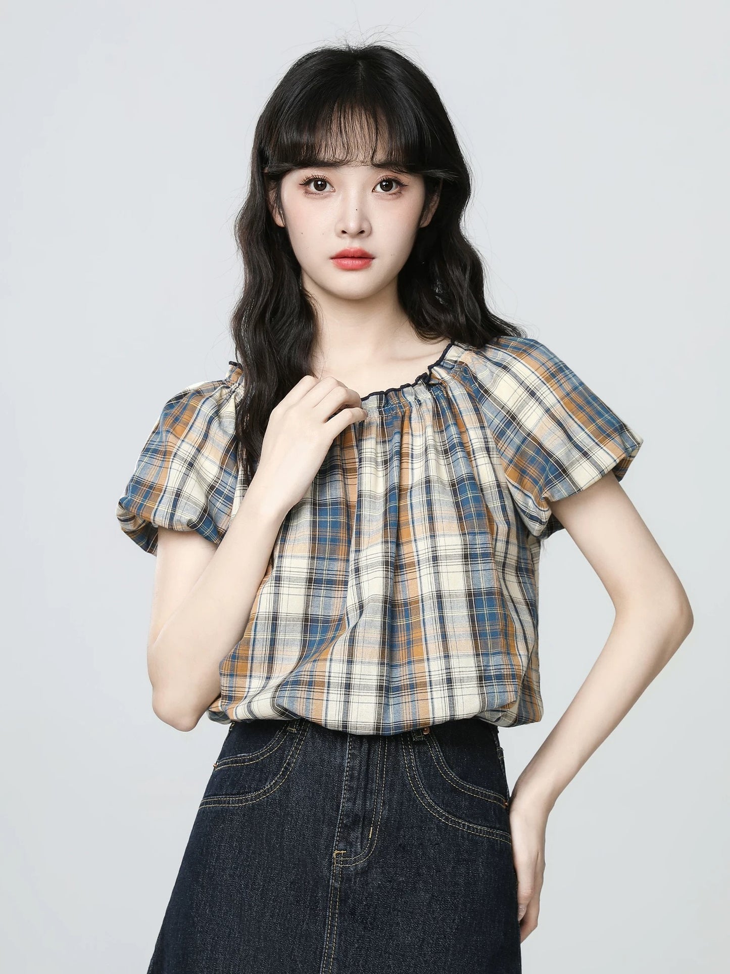 French plaid short-sleeved shirt for women summer 2025 new style niche design puff sleeve shirt short top