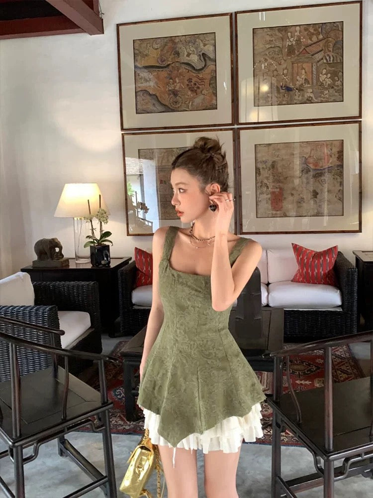2024 new summer style European style fashion suit design raw edge camisole top cake skirt two-piece set