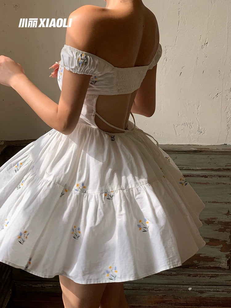 Xiaoli Linglan wild white embroidered floral suspender dress small waisted puffy princess dress