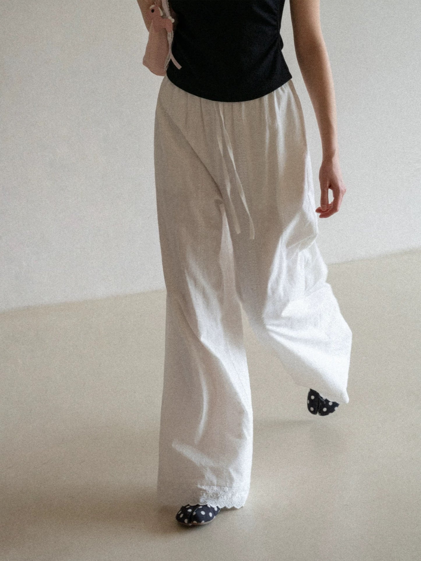 EGGKA Lace Trim White Elastic Waist Wide Leg Casual Pants Women's Summer Straight Leg Loose Fit Slimming Unique Long Pants