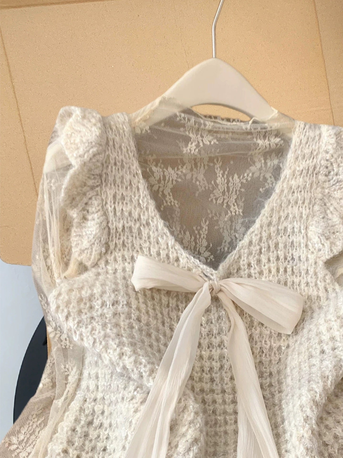 Korean style sweet bow knitted vest lace bottoming shirt two-piece suit women's autumn and winter gentle layering long-sleeved top
