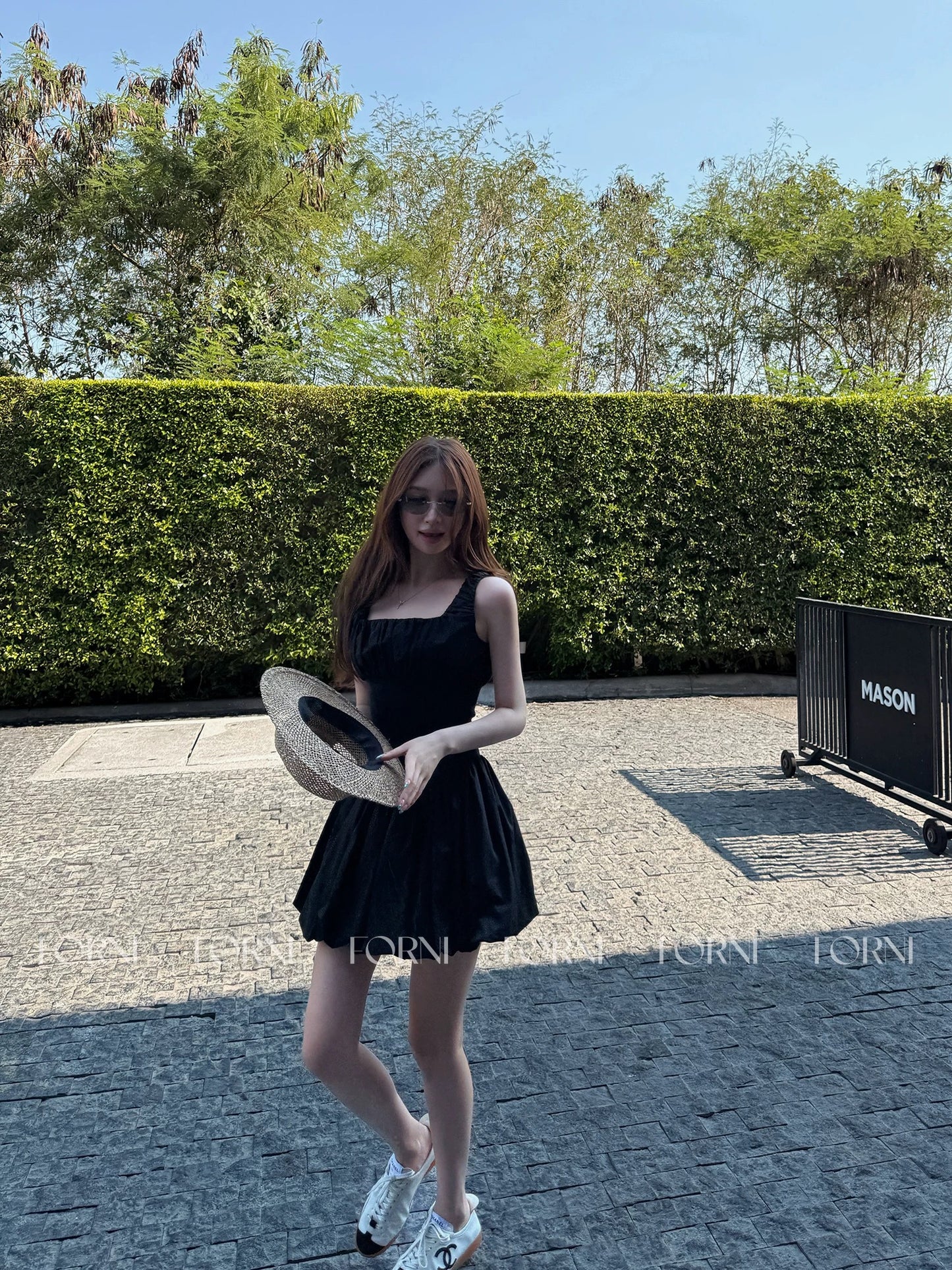 FORNIYOYO "Black Swan Dancing Ballet" Deep U-Neck Strappy Pleated Tulip Skirt - Black Summer Mini Skirt